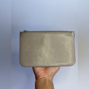 Gucci Small Clutch Bag in Beige Leather